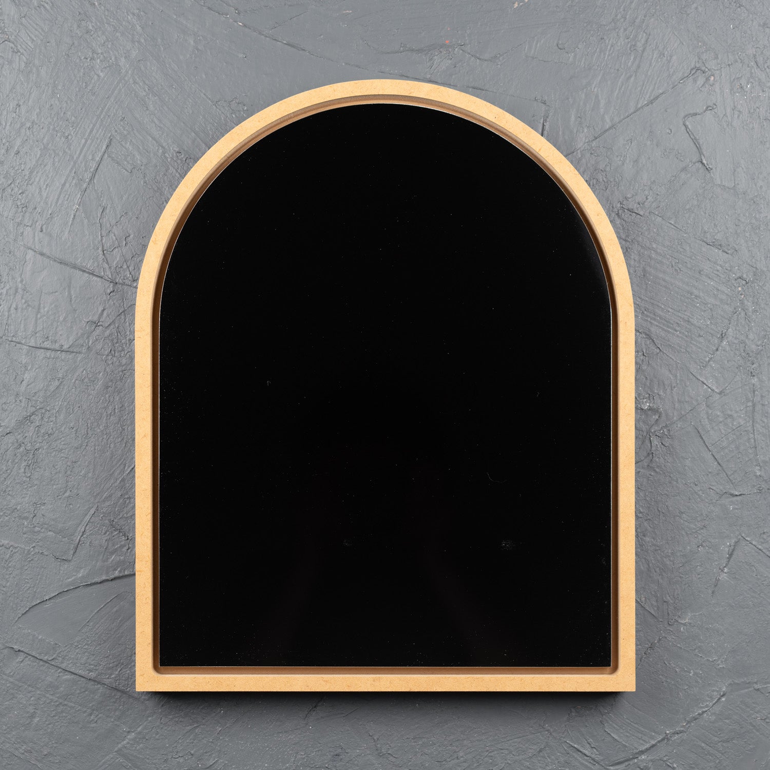 Framed arch aluminium black art panel for acrylic paints, oil paints, structure medium, spray paints, gouache, resin.